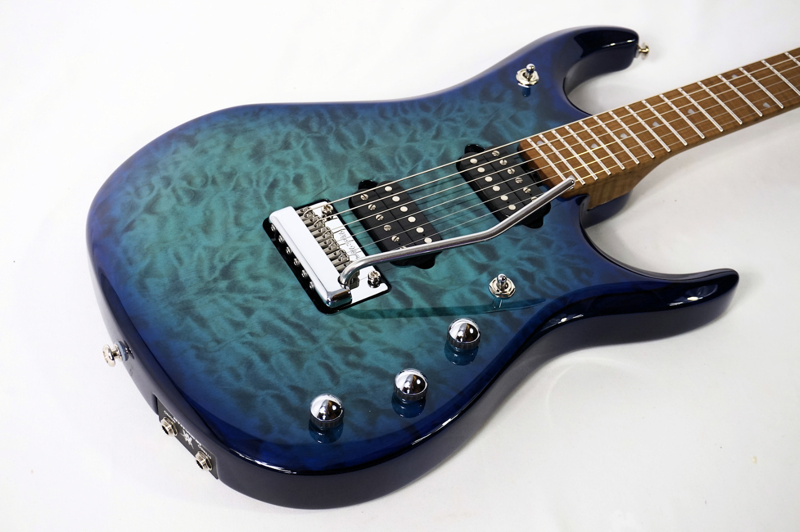John-Petrucci-JP-15-Cerulean-Paradise-Quilt-Top---G99776-4.jpg
