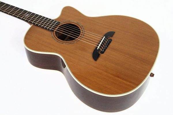 Alvarez Yairi Masterworks Grand Auditorium Acoustic Electric GYM74CE - Redwood Top - 76069 - Image 5