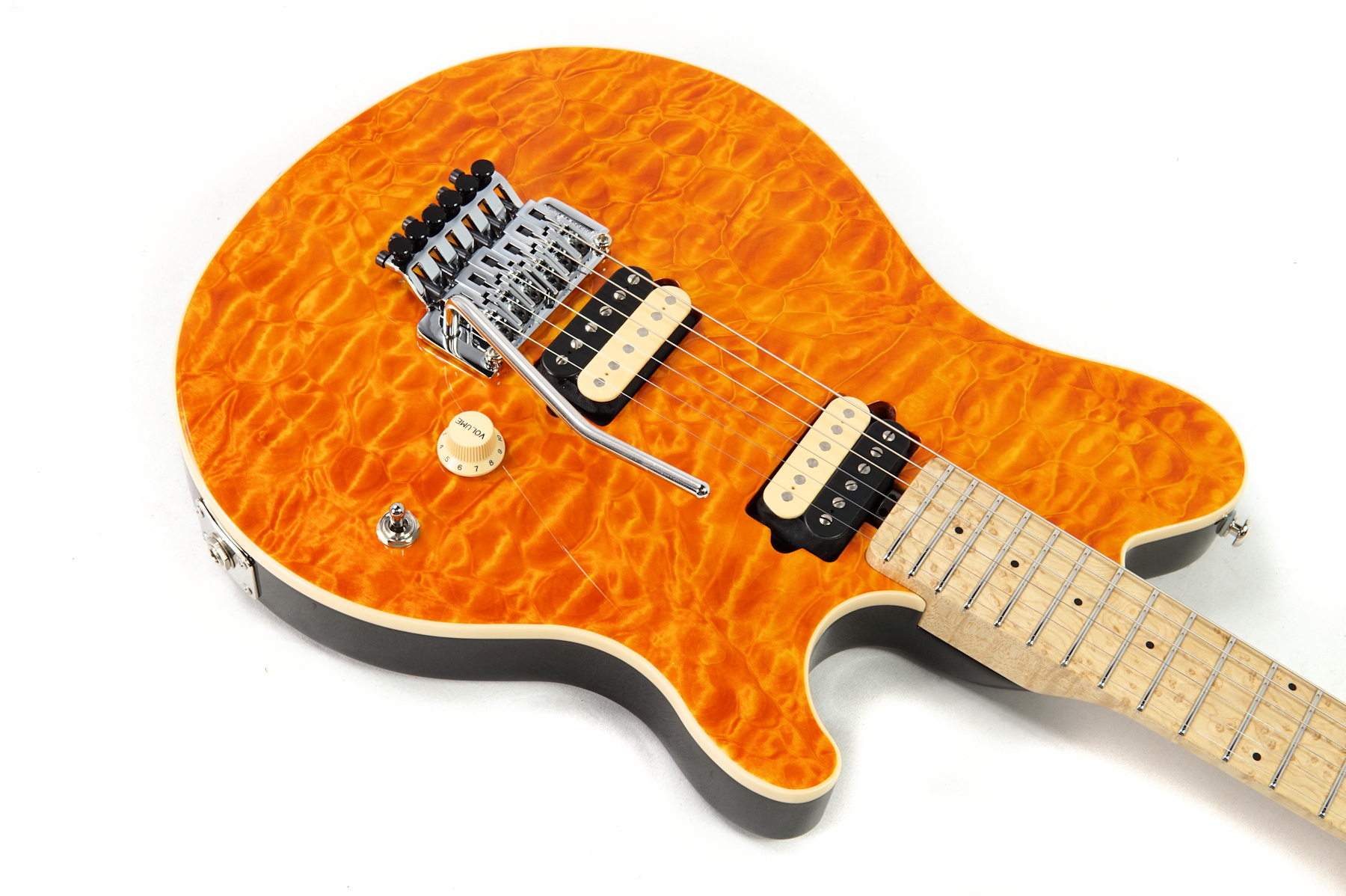 Ernie Ball Music Man Axis 30th Anniversary - Trans Gold Quilt - H09541 - Image 4